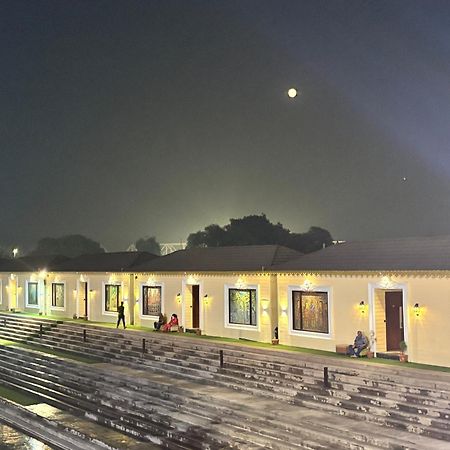 Ayodhya Haat Luxury Cottages Extérieur photo